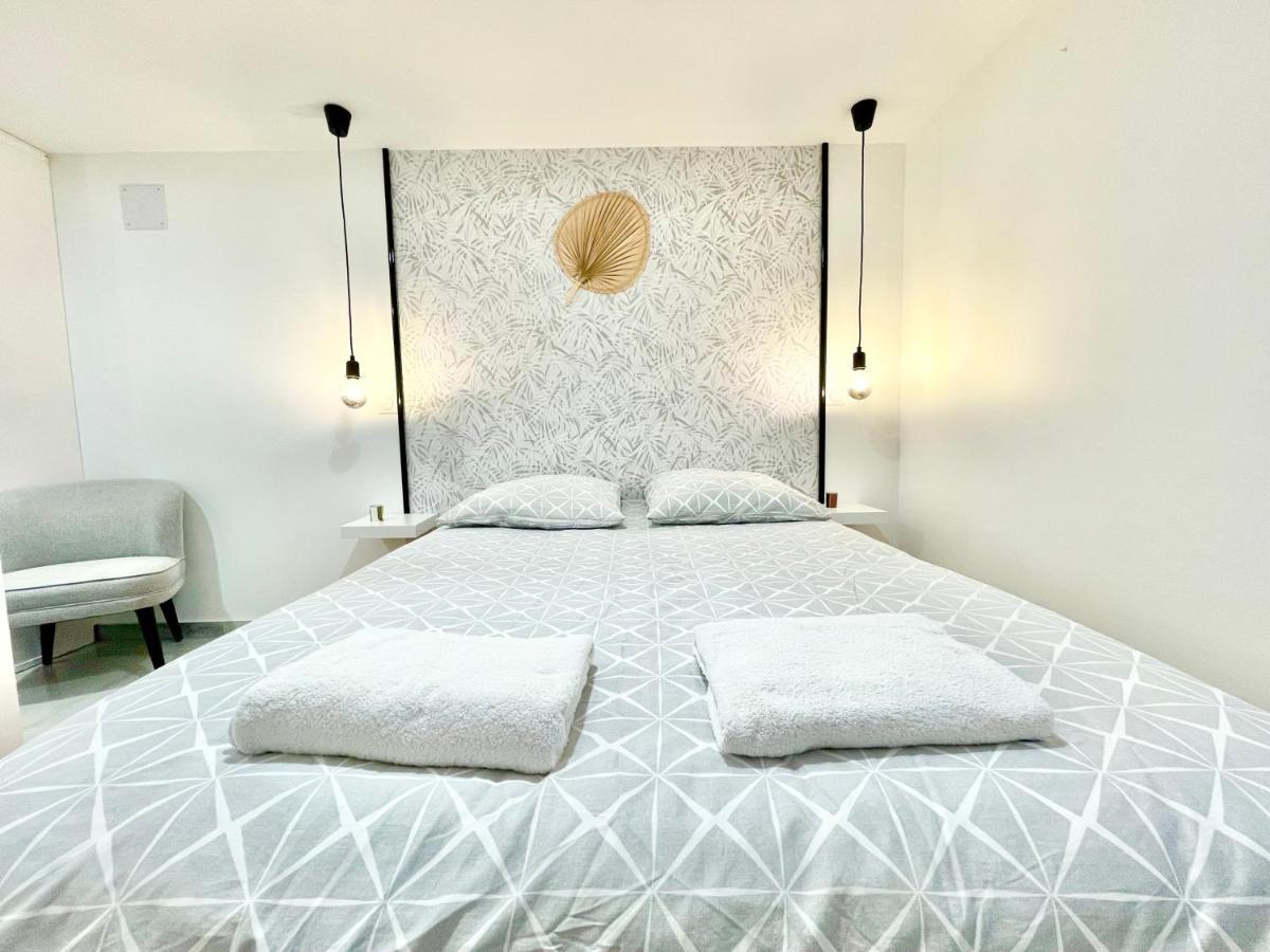 Le Rosacker - Proche Centre Ville Et Gare - Terrasse - Parking Gratuit 2 Places - 2 Chambres - 2 Salles De Bain - Netflix Colmar Buitenkant foto